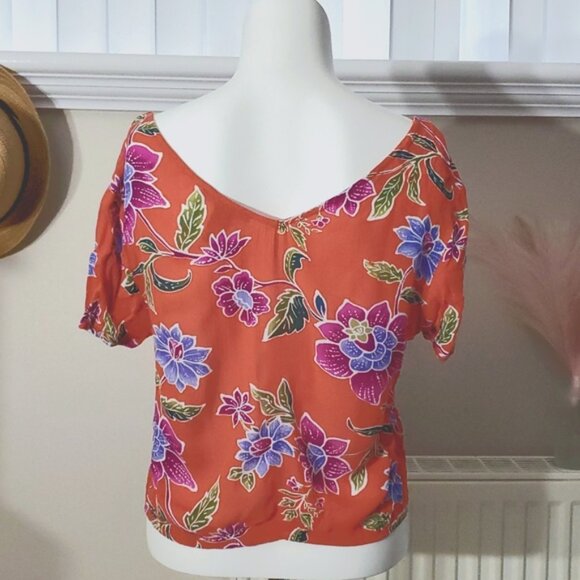 Hawaiian Floral Resprtwear Orange Button Down Semi Crop Top - Picture 2 of 6